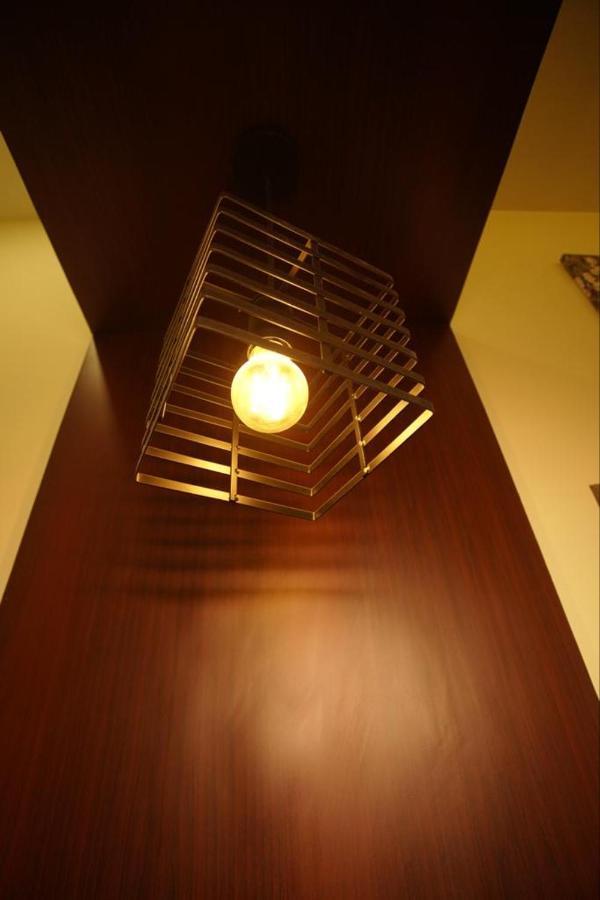 Pabis Luxurious Stay ไวทีรี ภายนอก รูปภาพ