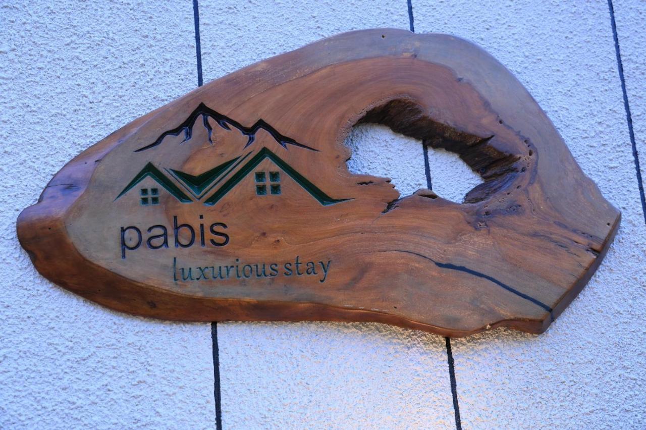 Pabis Luxurious Stay ไวทีรี ภายนอก รูปภาพ
