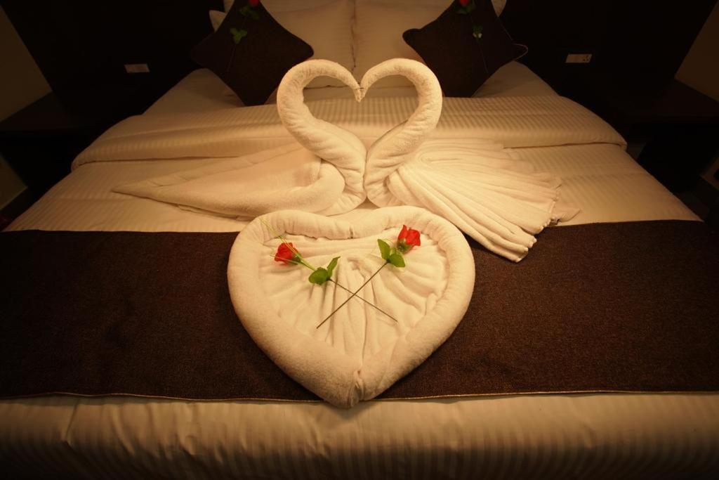 Pabis Luxurious Stay ไวทีรี ภายนอก รูปภาพ