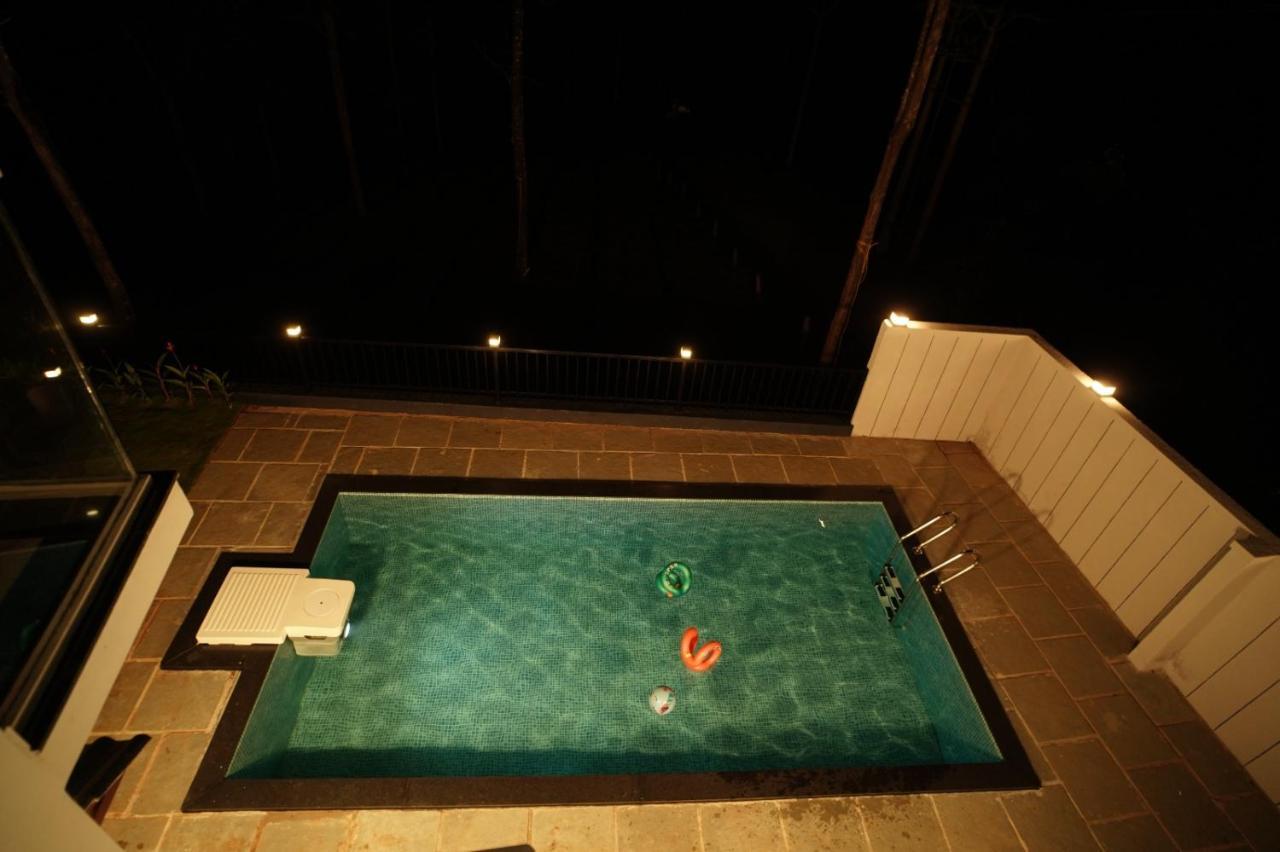 Pabis Luxurious Stay ไวทีรี ภายนอก รูปภาพ